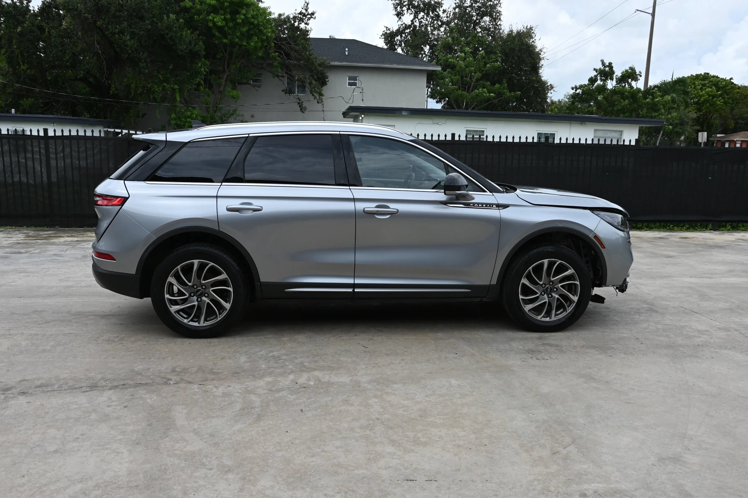 Used 2022 Lincoln Corsair AWD w/ Equipment Group 101A image 6
