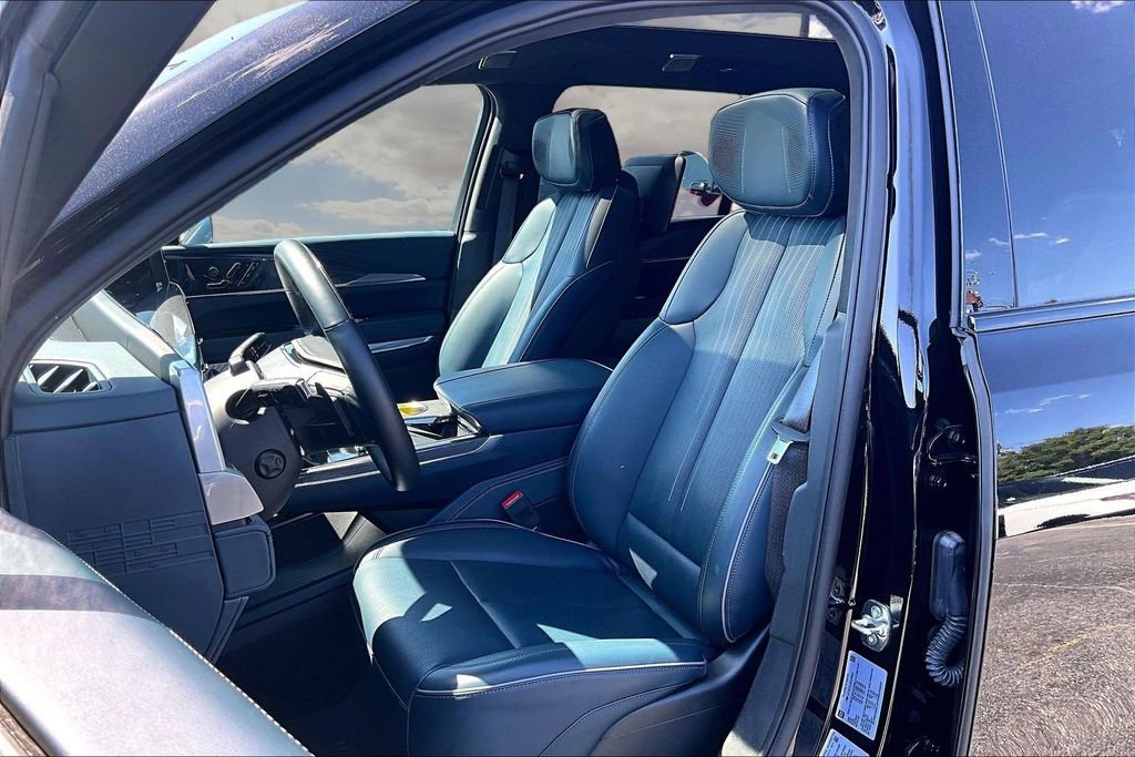 Certified 2025 Cadillac Escalade IQ Sport 2 image 21