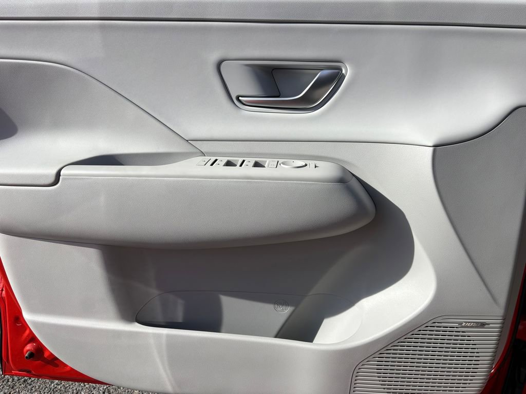 New 2026 Hyundai Kona Limited FWD image 11