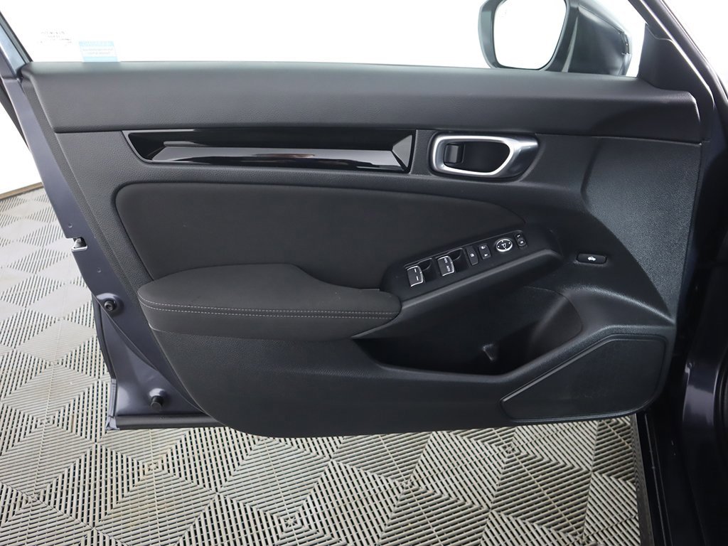 Used 2025 Honda Civic Sport image 23