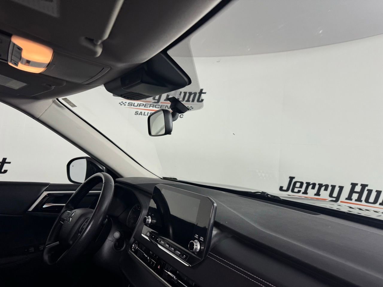 Used 2022 Mitsubishi Outlander SE image 31