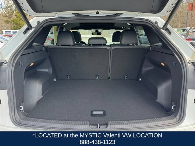 Certified 2023 Volkswagen Atlas Cross Sport SEL R-Line AWD/4WD image 20
