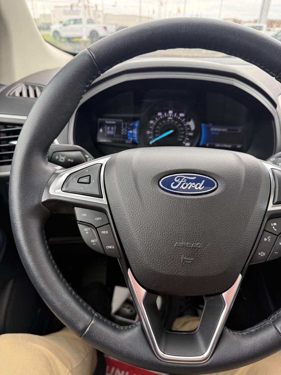 Used 2023 Ford Edge SEL w/ Convenience Package AWD/4WD image 15