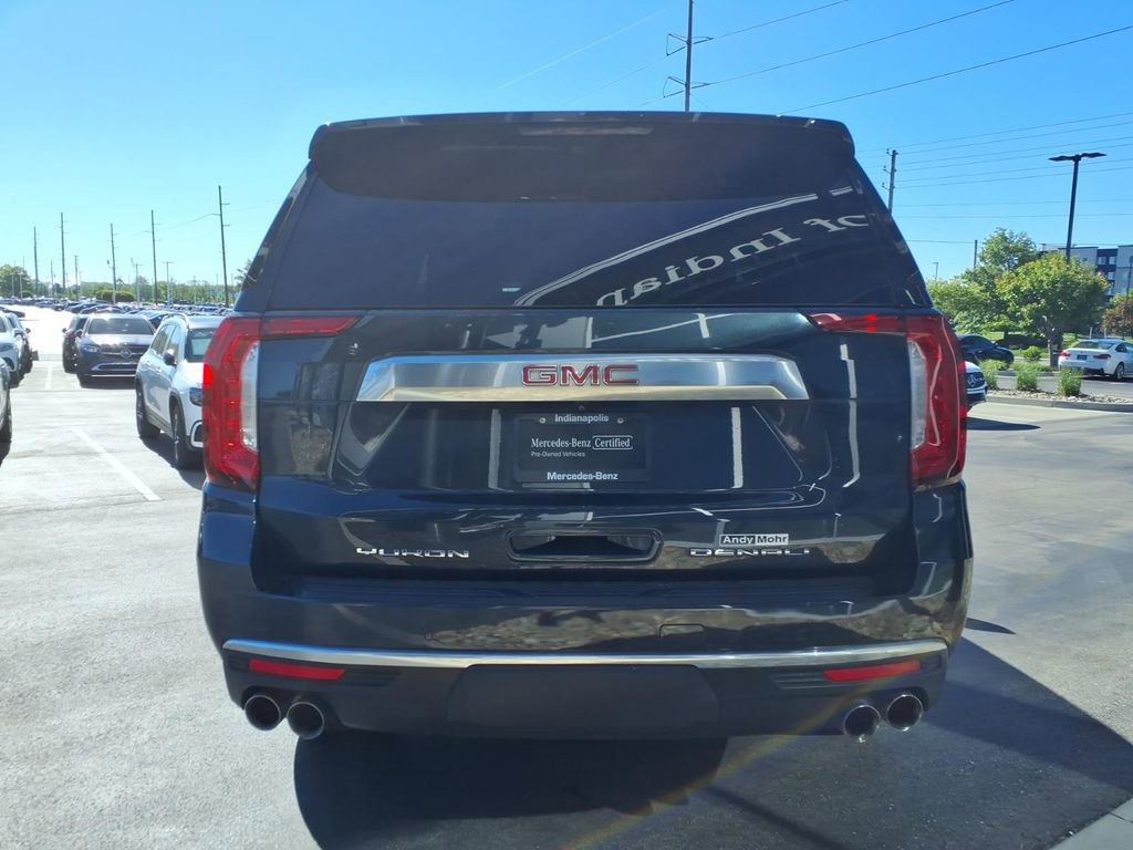 Used 2022 GMC Yukon XL Denali AWD/4WD image 5