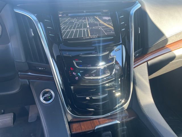 Used 2018 Cadillac Escalade Premium Luxury image 13
