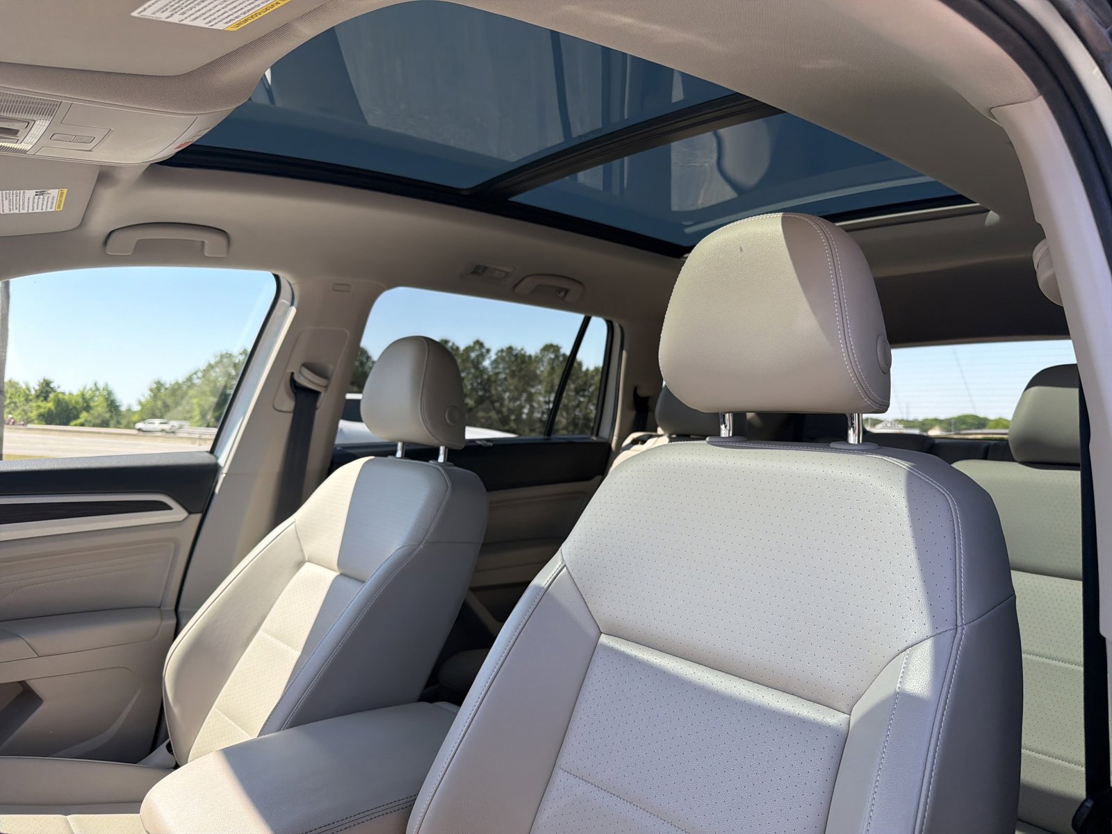 Used 2022 Volkswagen Atlas SE image 28