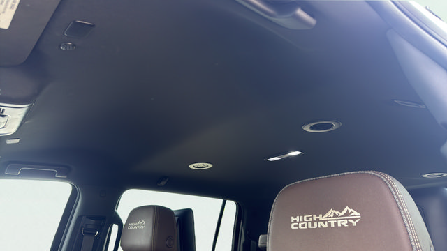Used 2023 Chevrolet Suburban High Country w/ Advanced Technology Package AWD/4WD image 12