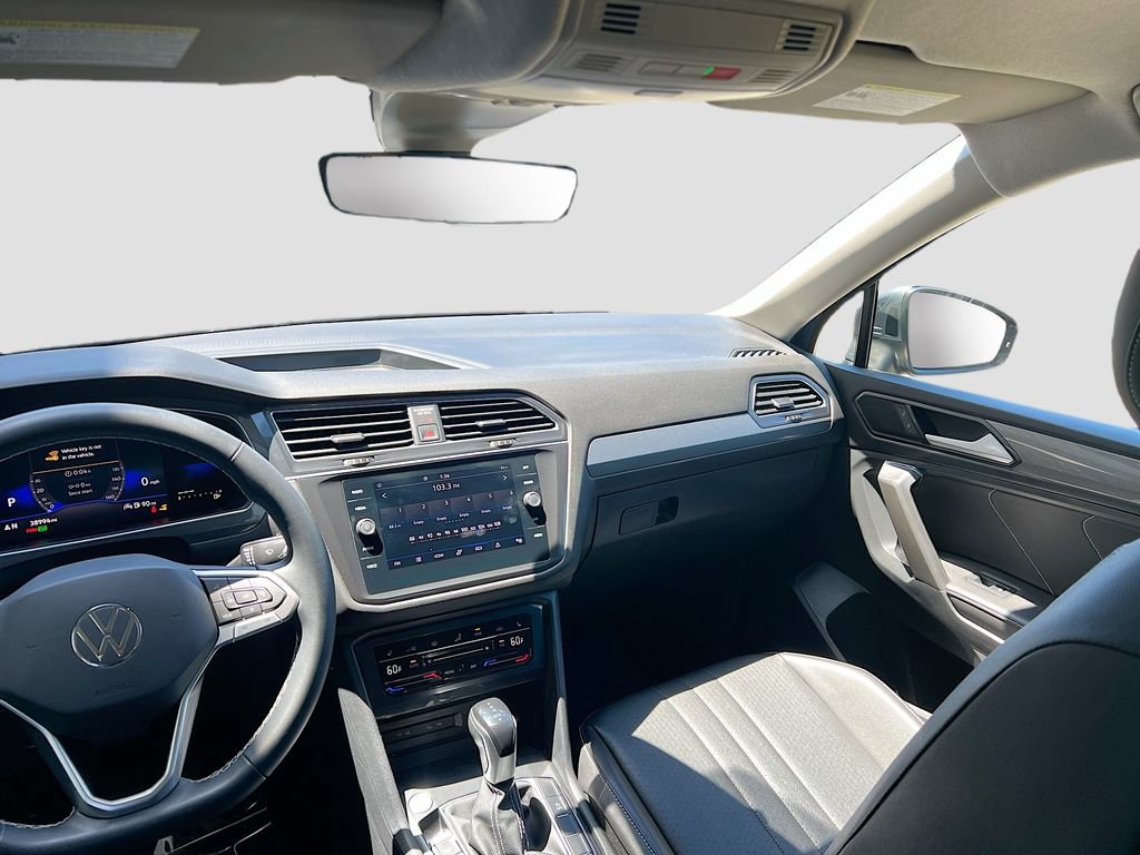 Used 2022 Volkswagen Tiguan SE FWD image 22