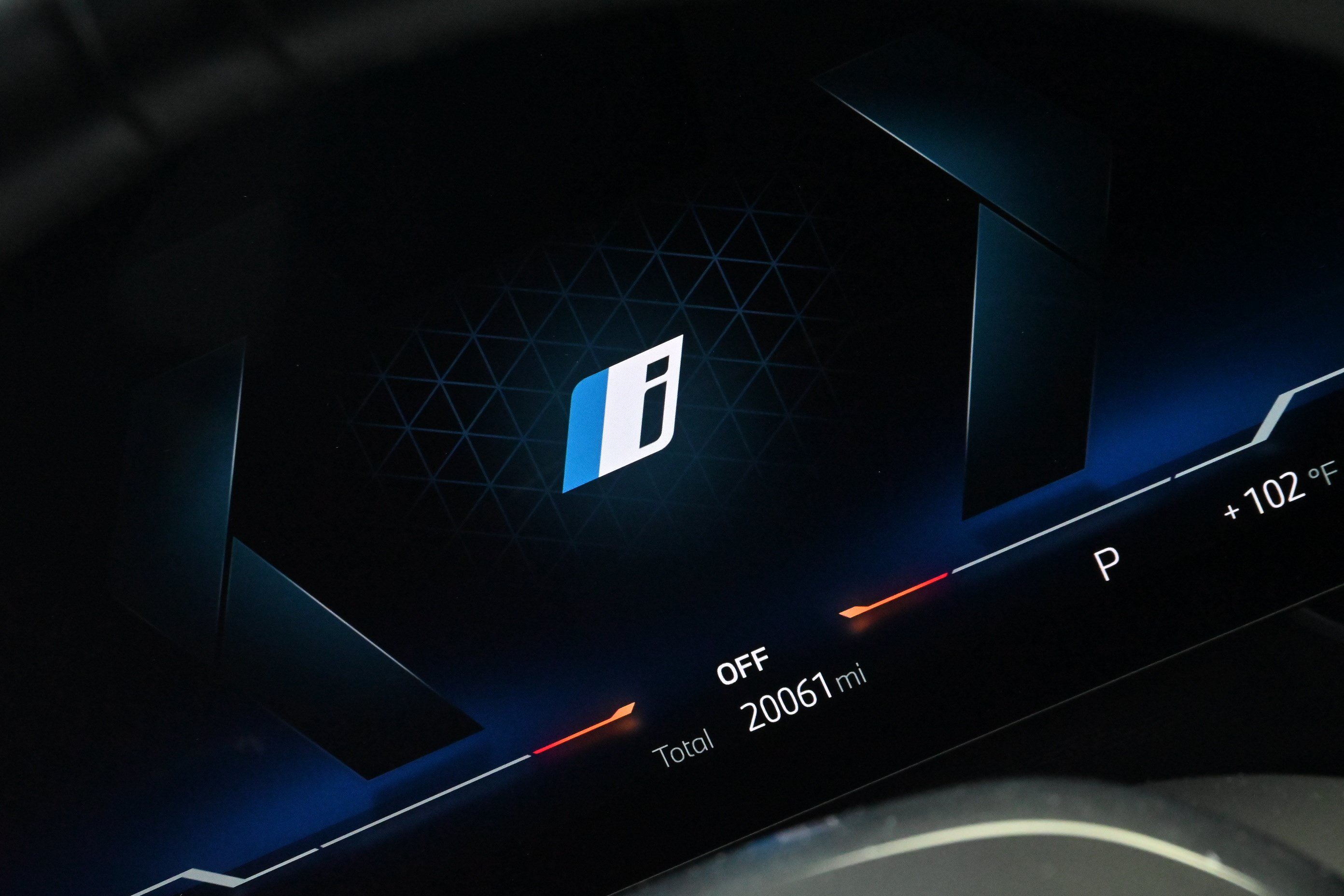 Certified 2024 BMW i7 eDrive50 w/ M Sport Package RWD image 38