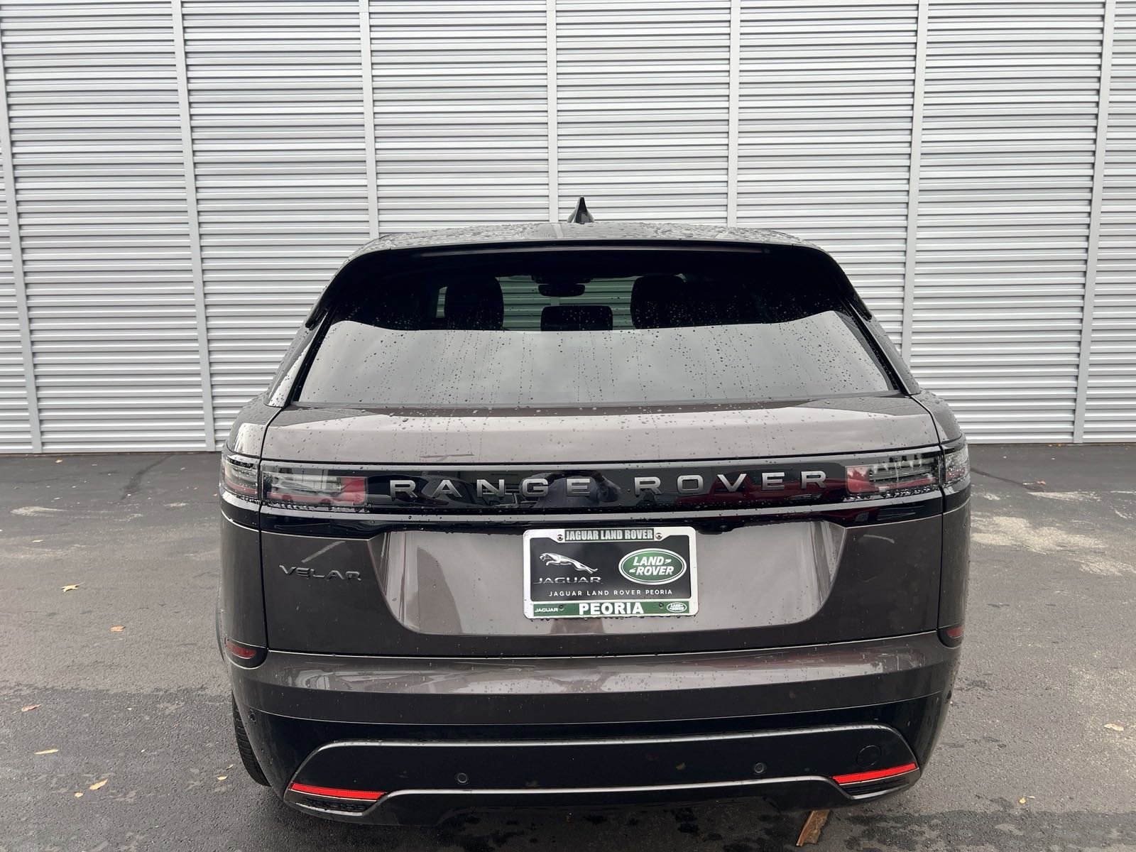 New 2025 Land Rover Range Rover Velar Dynamic SE image 4