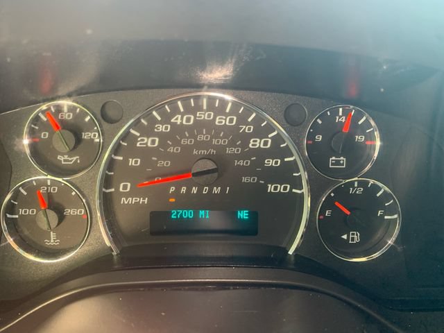 Used 2025 Chevrolet Express 2500 LT w/ LT Preferred Equipment Group RWD image 24