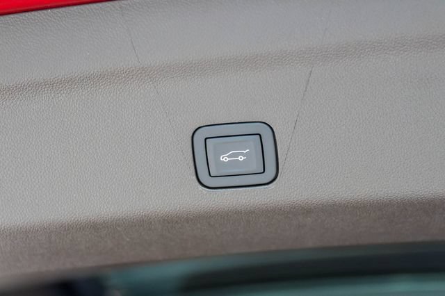 New 2026 GMC Yukon XL Elevation w/ Elevation Premium Package AWD/4WD image 10