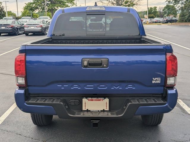 Used 2022 Toyota Tacoma SR5 w/ Technology Package RWD image 6