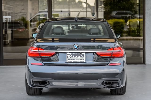 Used 2019 BMW 740i w/ M Sport Package RWD image 8