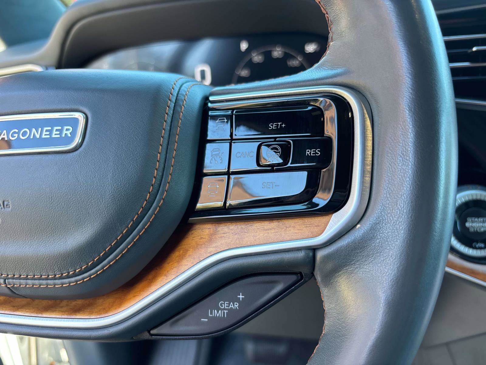 Used 2022 Jeep Grand Wagoneer Series II w/ Convenience Group III image 22