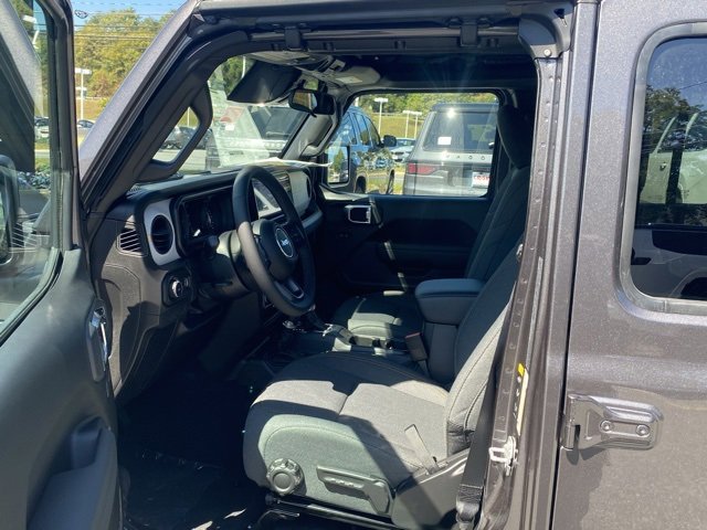 New 2025 Jeep Wrangler Sport S image 15
