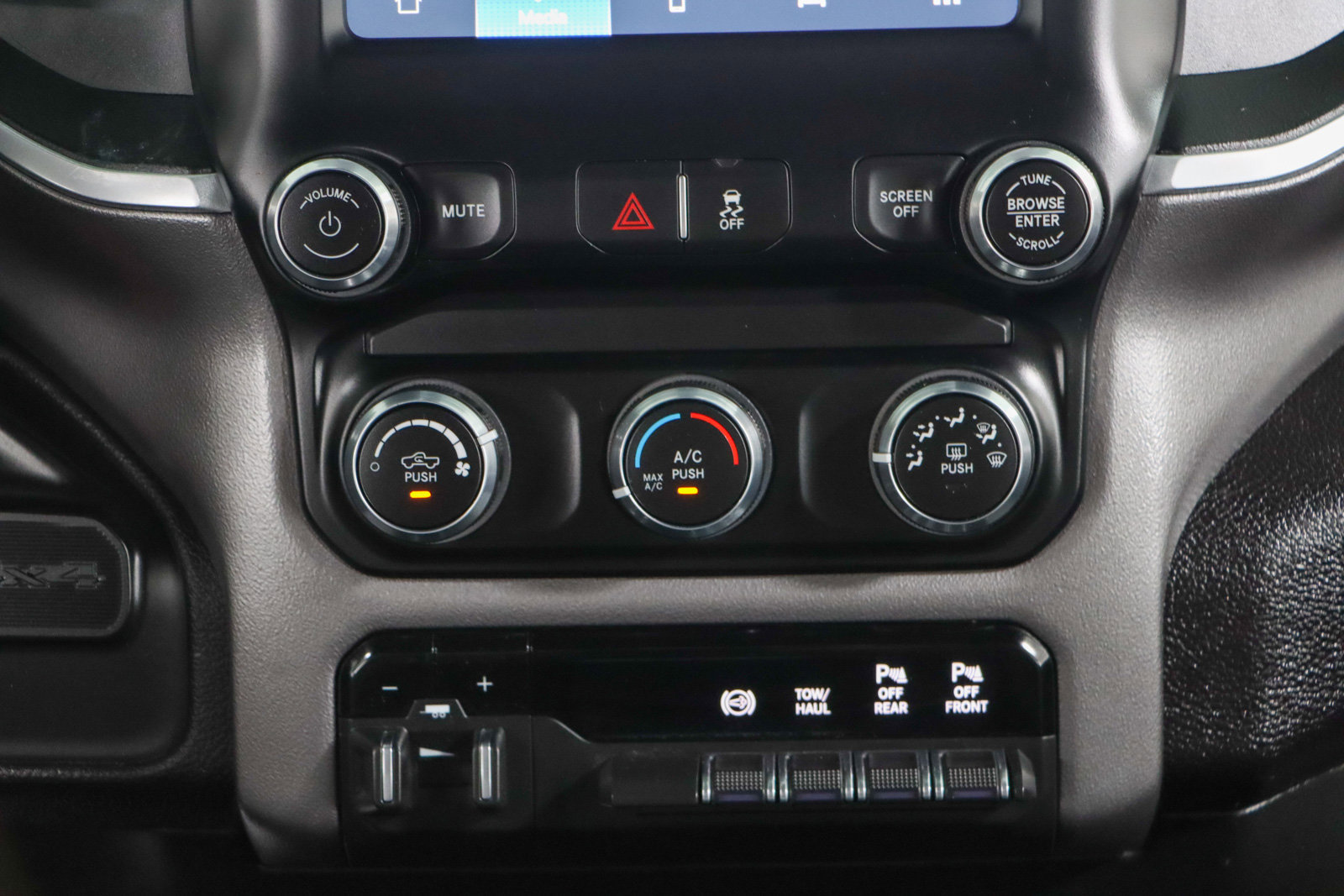 Used 2024 RAM 2500 Big Horn w/ Off Road Package image 20