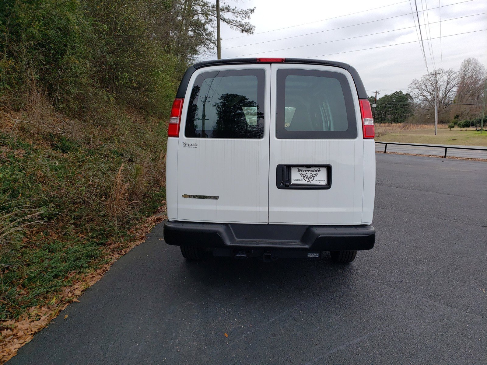 New 2023 Chevrolet Express 2500 w/ Driver Convenience Package image 4