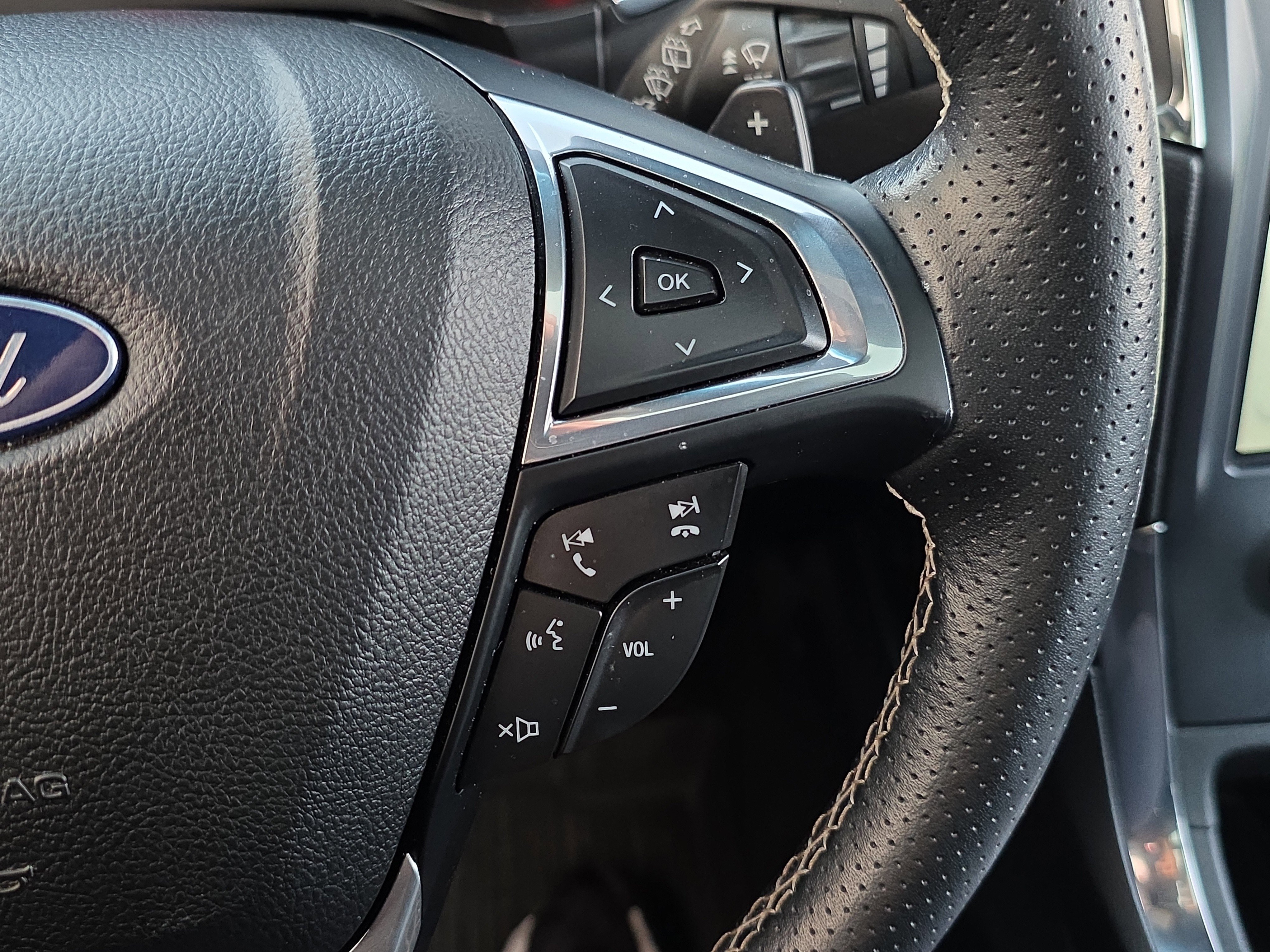 Used 2021 Ford Edge ST w/ Equipment Group 401A image 19