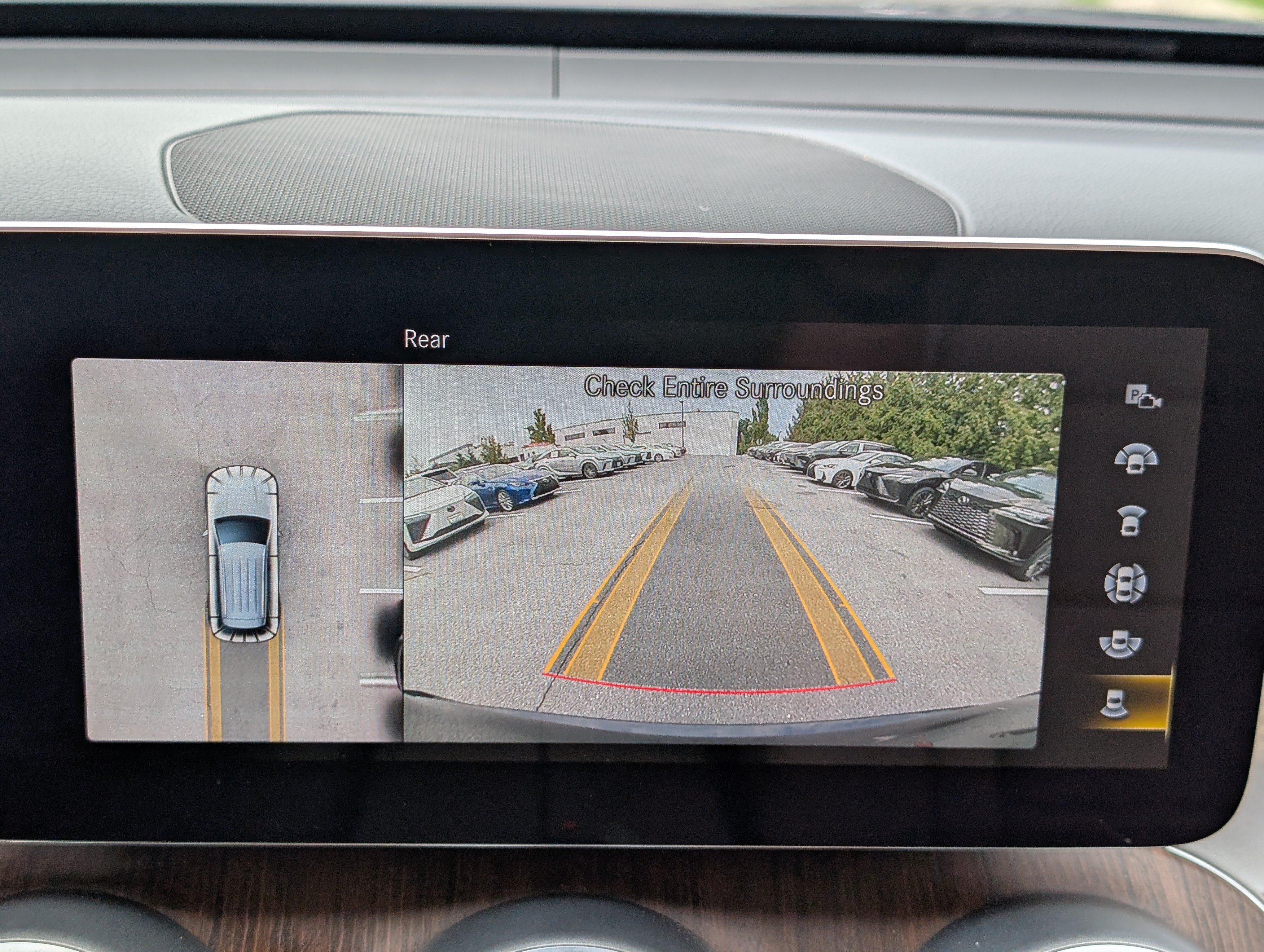 Used 2021 Mercedes-Benz GLC 300 4MATIC image 29