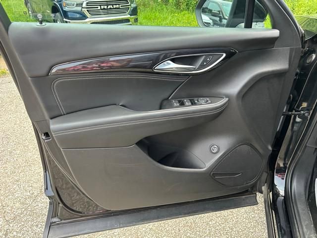 Used 2023 Buick Envision Preferred image 10