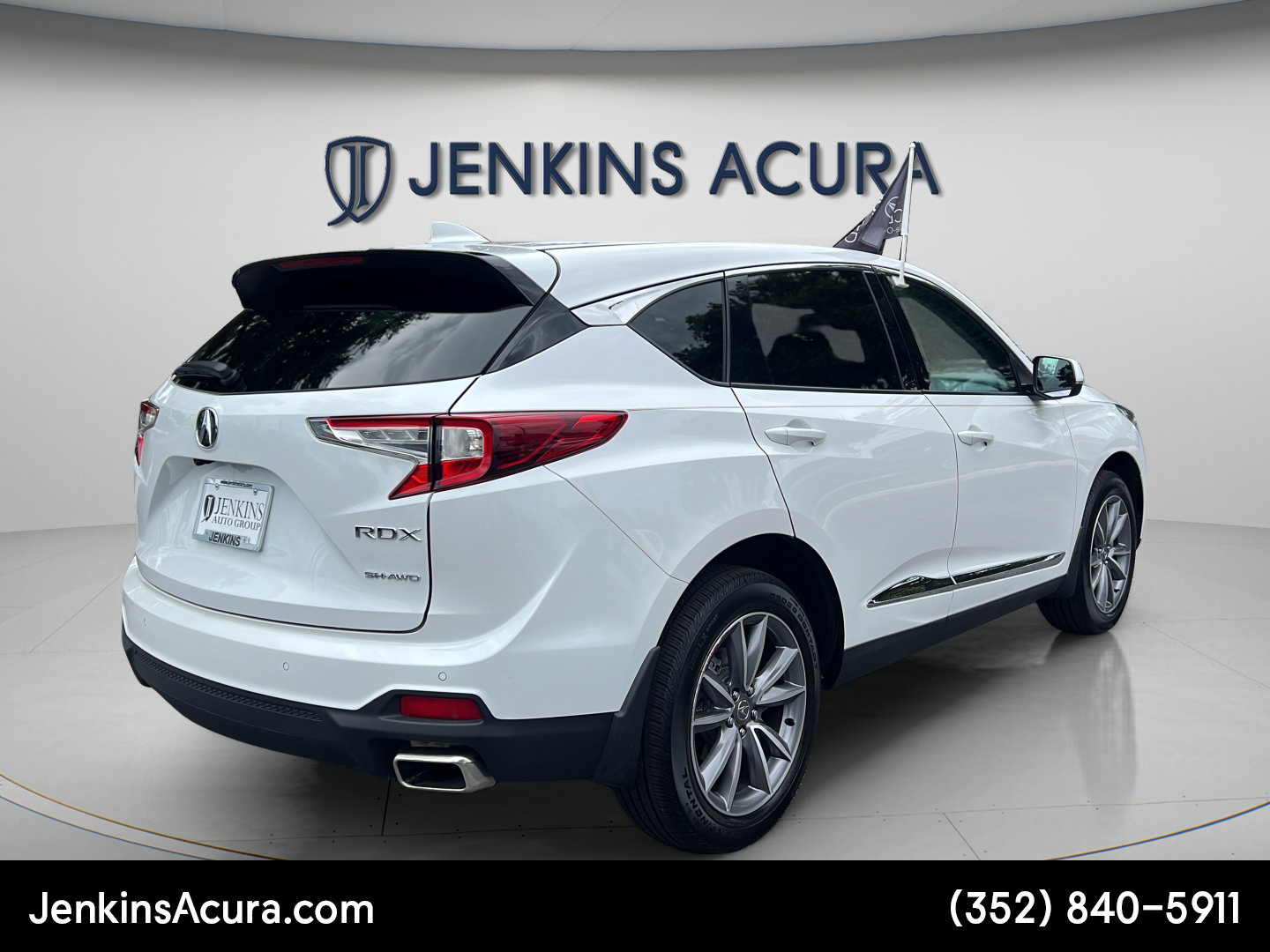 Used 2024 Acura RDX w/ Technology Package AWD/4WD image 3