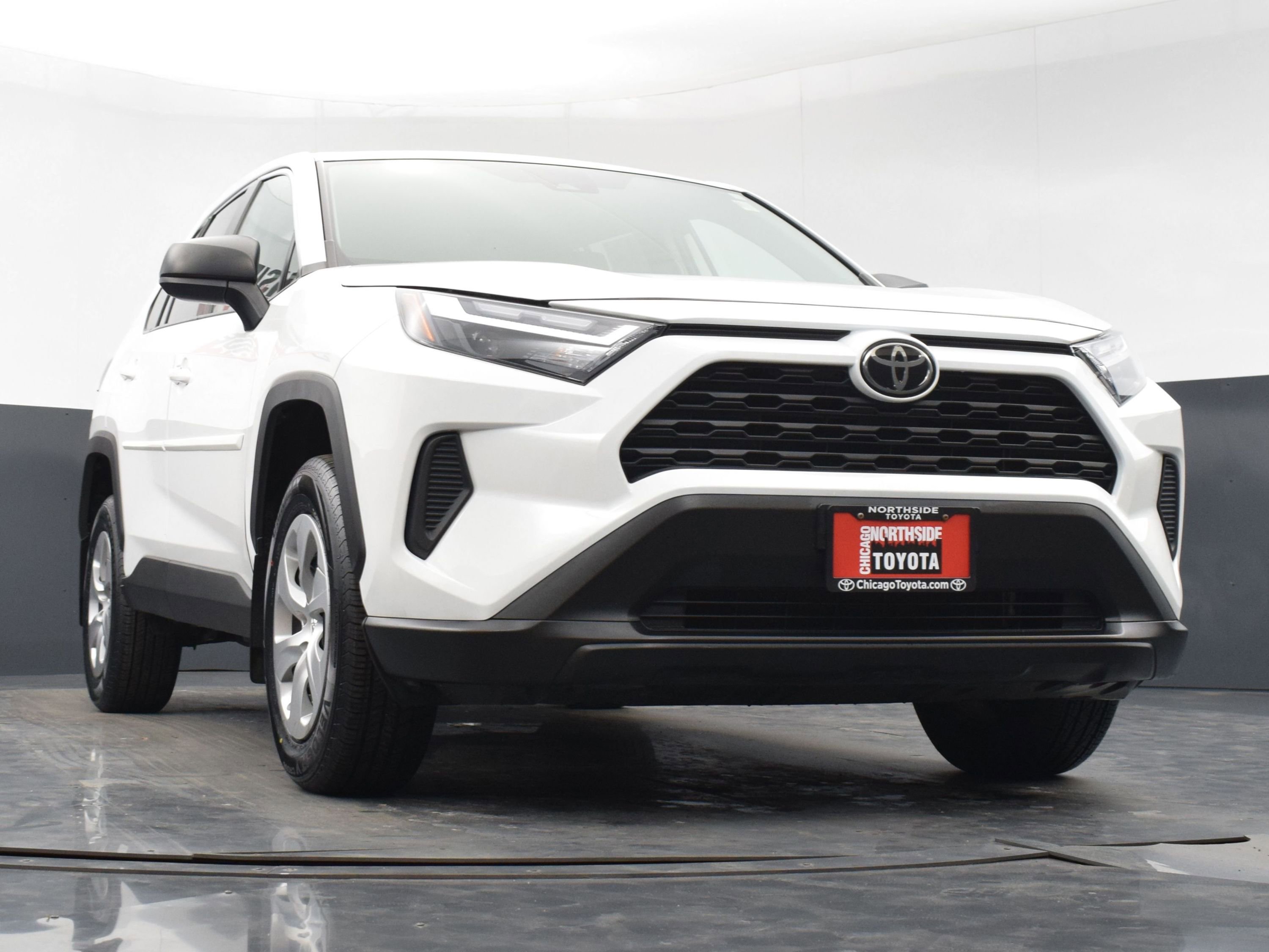 Used 2023 Toyota RAV4 LE image 28