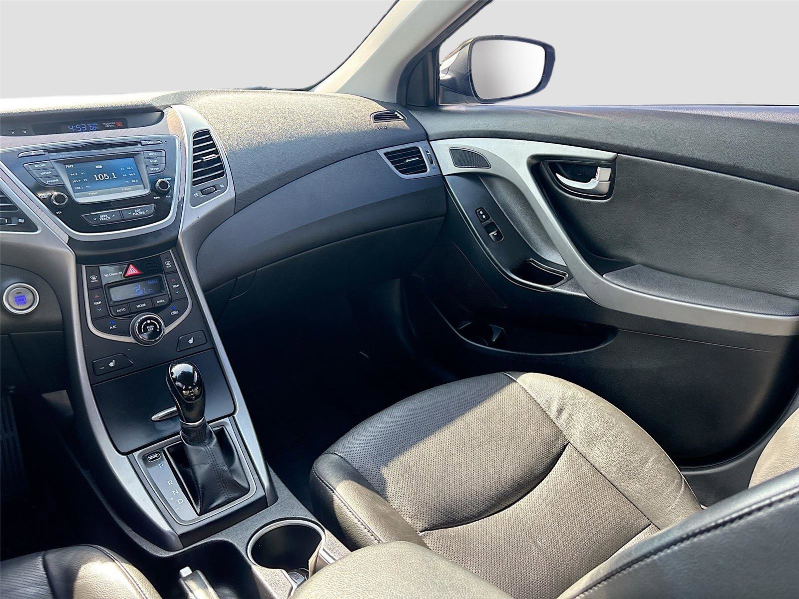 Used 2016 Hyundai Elantra Limited FWD image 22