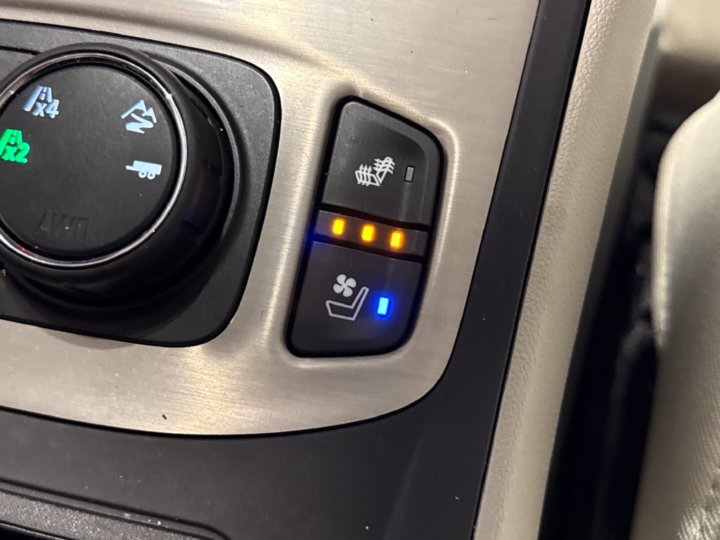 Used 2020 GMC Terrain Denali w/ Denali Premium Package AWD/4WD image 22