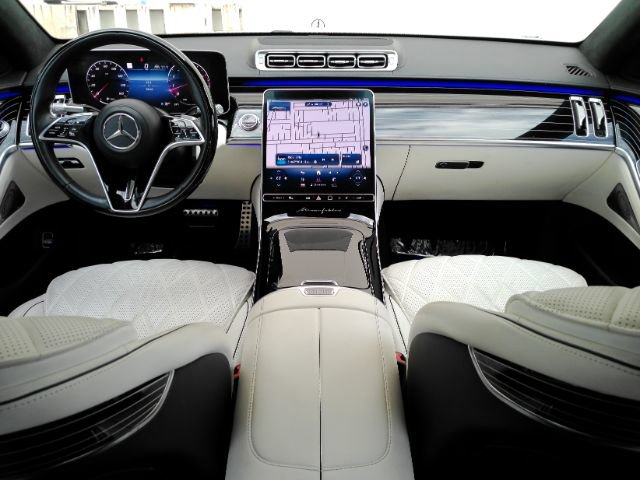 Used 2023 Mercedes-Benz S 580 4MATIC Sedan image 2