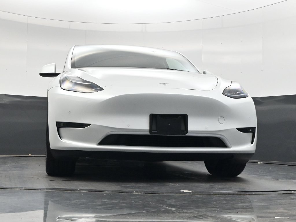 Used 2022 Tesla Model Y Long Range AWD/4WD image 24