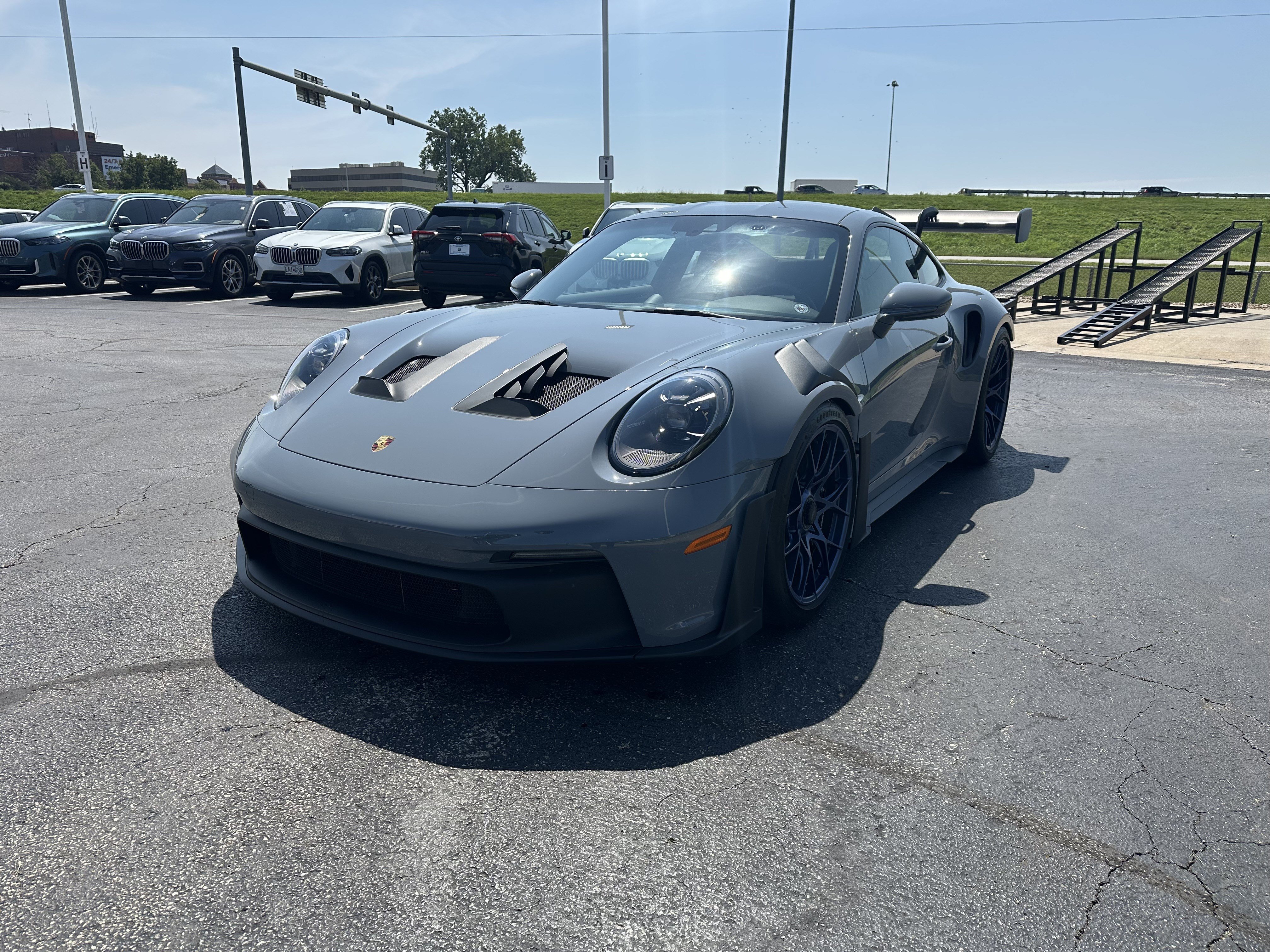 Used 2025 Porsche 911 GT3 RS RWD image 2