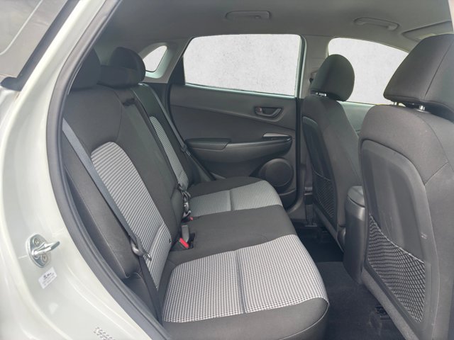 Used 2018 Hyundai Kona SE FWD image 16