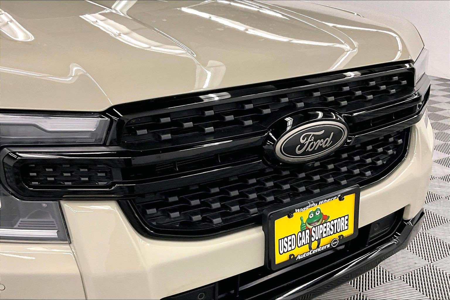 Used 2025 Ford Ranger Lariat w/ FX4 Off-Road Package AWD/4WD image 32