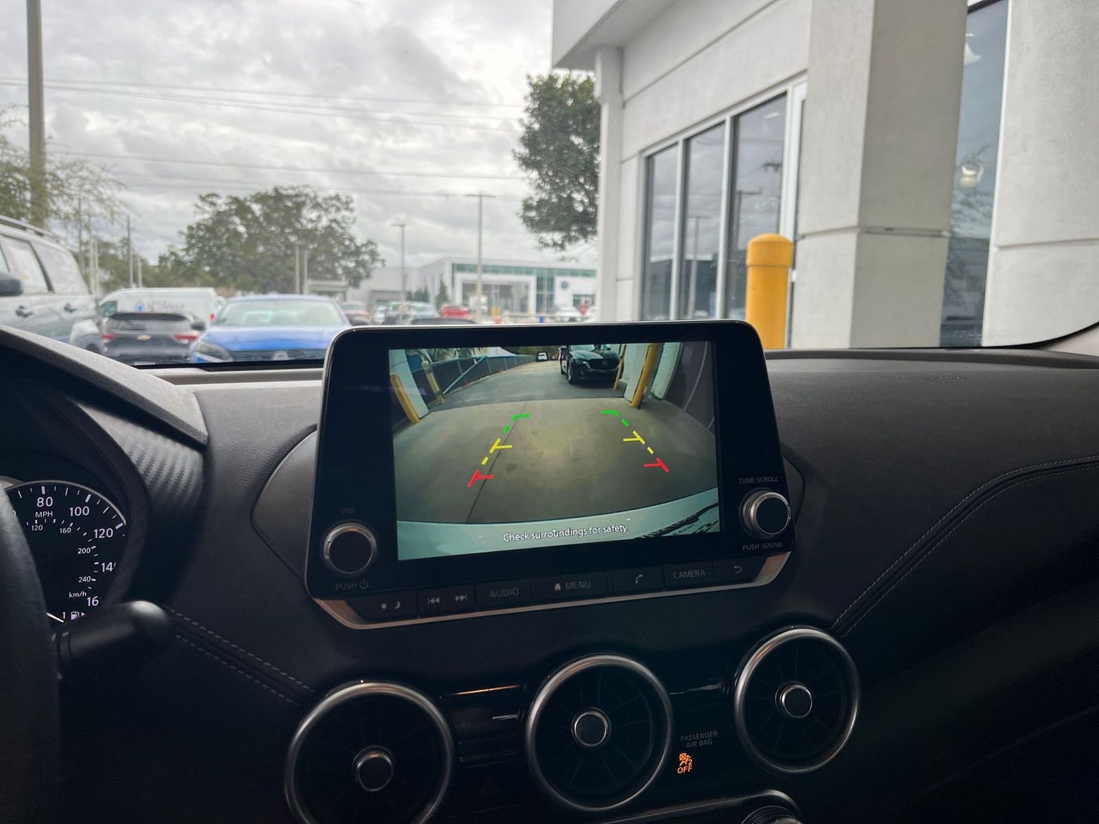 Used 2025 Nissan Sentra SV image 17