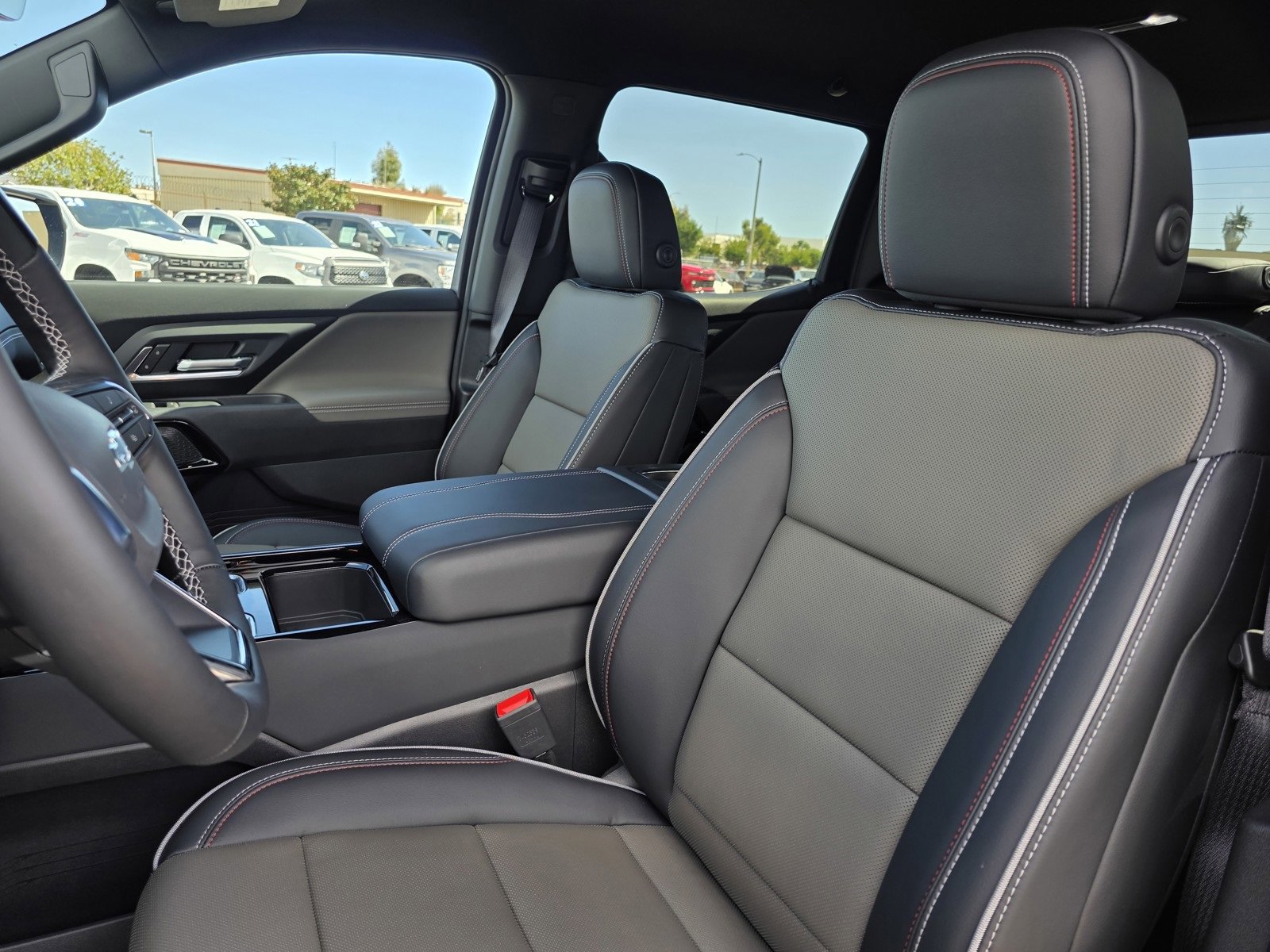 New 2026 Chevrolet Silverado EV Trail Boss w/ Premium Package image 28