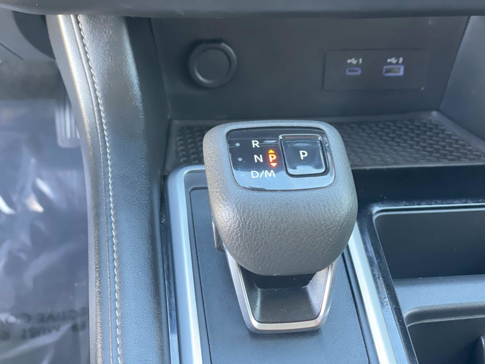 Used 2024 Nissan Pathfinder SV image 14