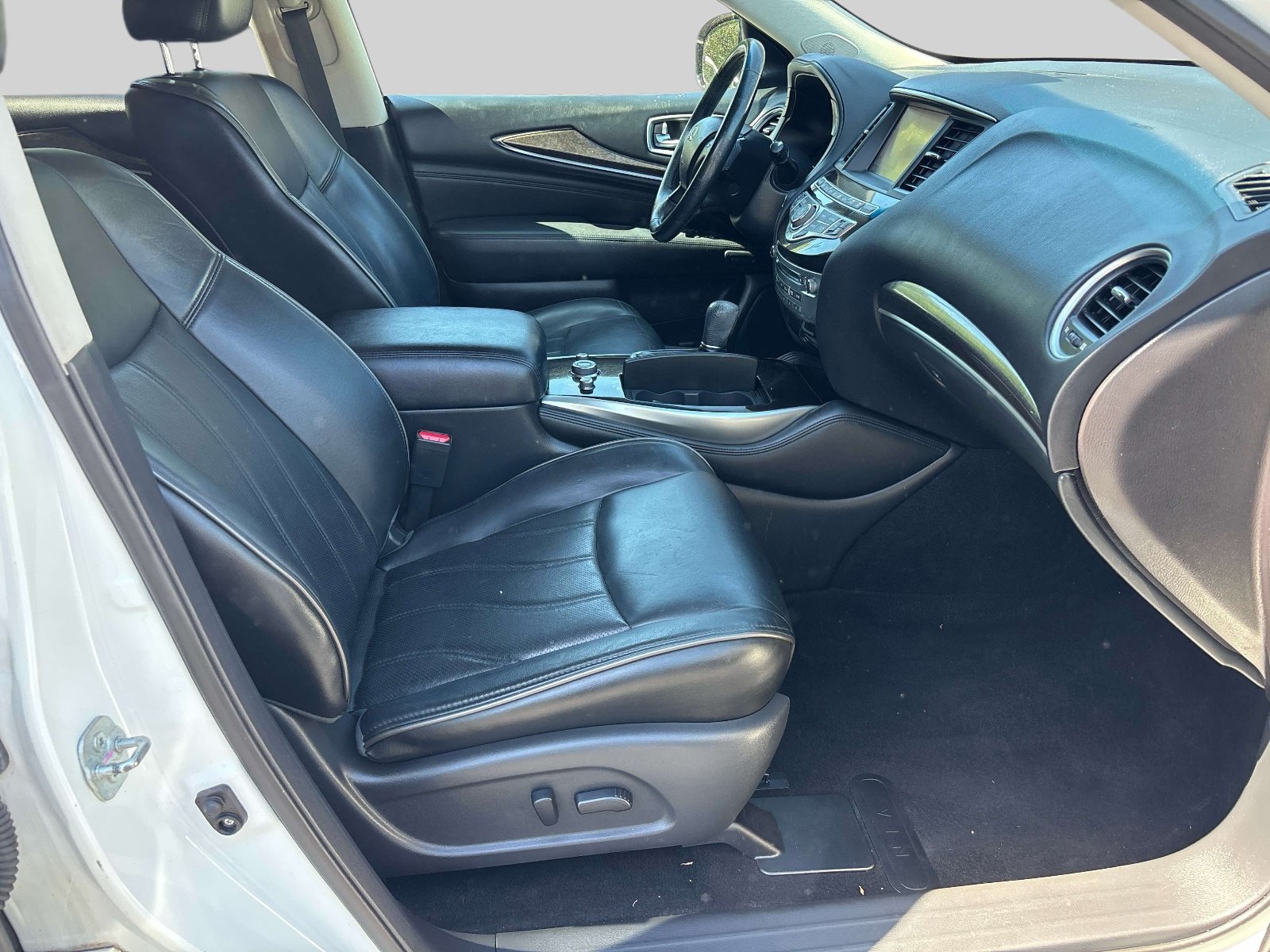 Used 2015 INFINITI QX60 Luxe w/ Premium Plus Package AWD/4WD image 16