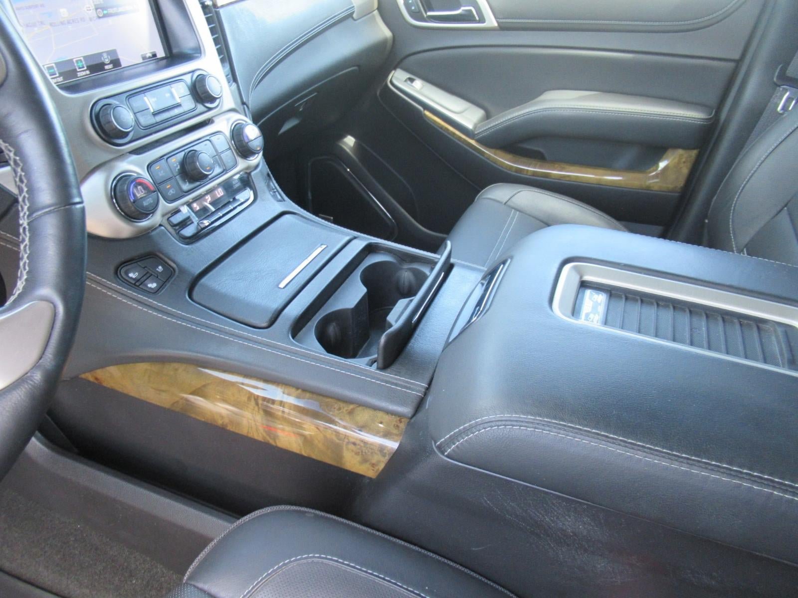 Used 2017 GMC Yukon XL Denali RWD image 16