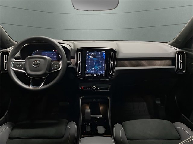 Used 2023 Volvo XC40 Recharge Ultimate w/ Protection Package Premier image 15