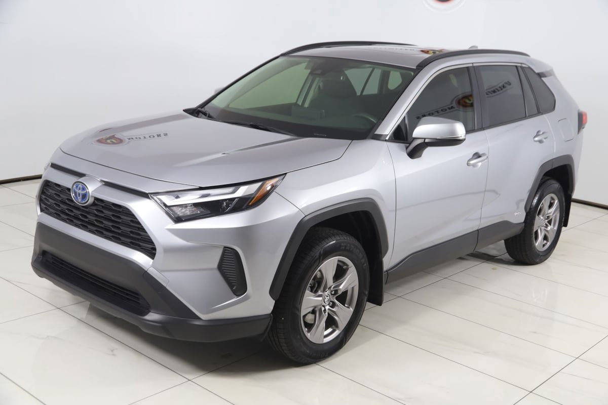Used 2024 Toyota RAV4 XLE w/ Convenience Package AWD/4WD image 21