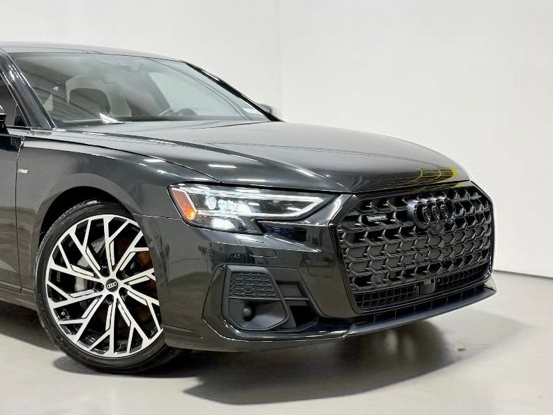 Used 2022 Audi A8 L 3.0T AWD/4WD image 6