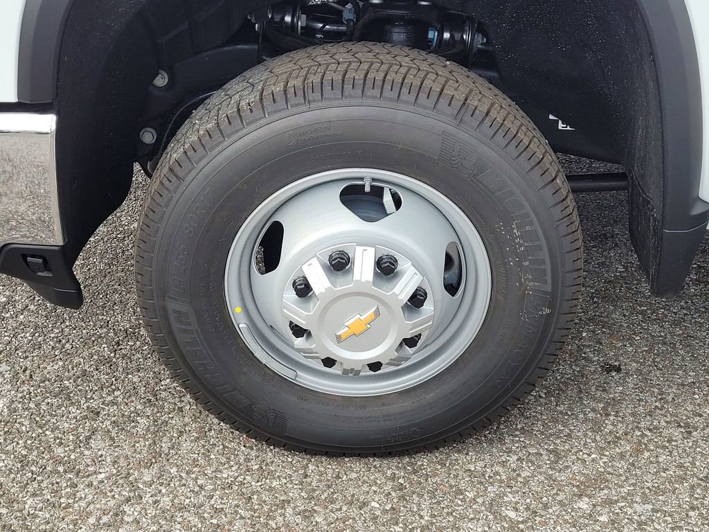 New 2026 Chevrolet Silverado 3500 W/T image 11