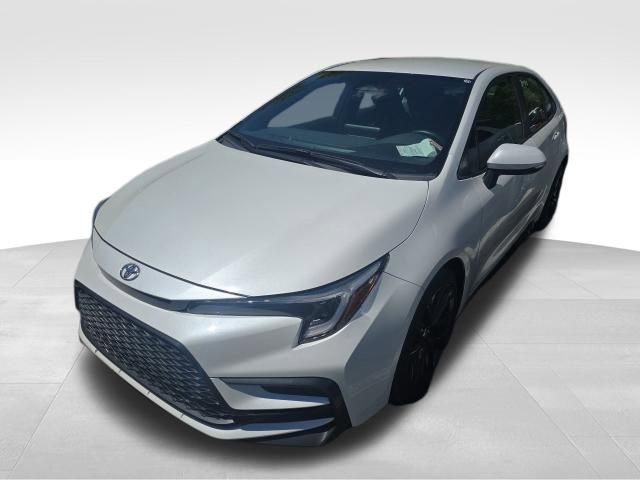 Used 2025 Toyota Corolla SE FWD image 2