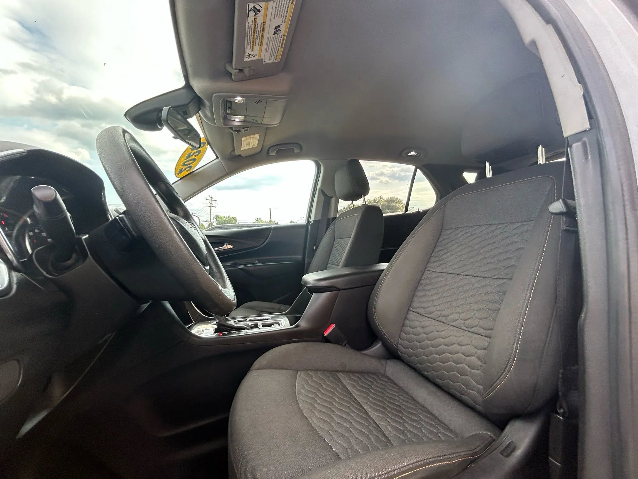 Used 2020 Chevrolet Equinox LT image 10