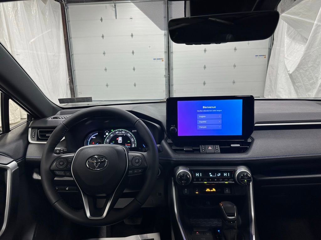 Used 2025 Toyota RAV4 XSE w/ Weather Package image 17
