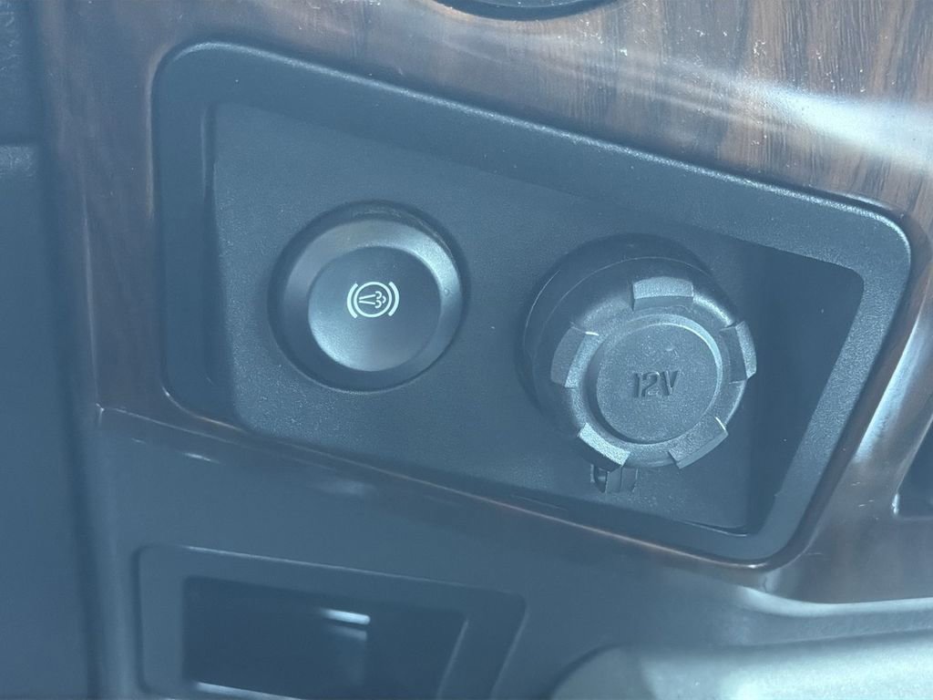 Used 2016 Ford F350 Lariat w/ Lariat Interior Package image 42