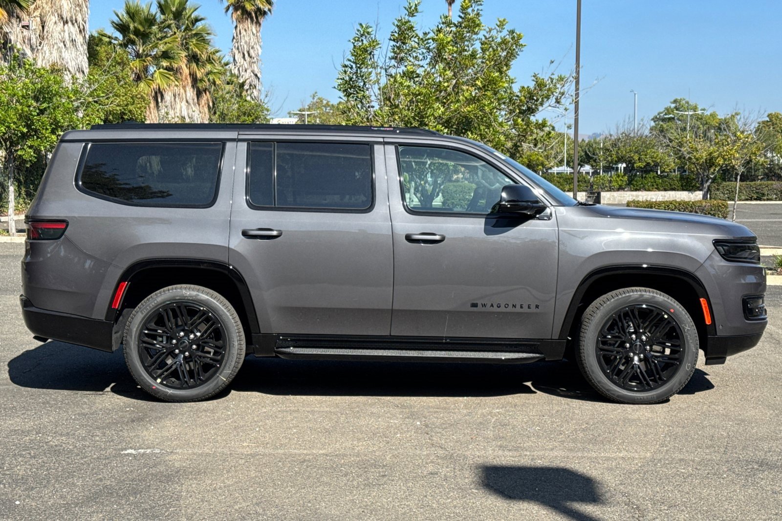 New 2025 Jeep Wagoneer Series II image 2