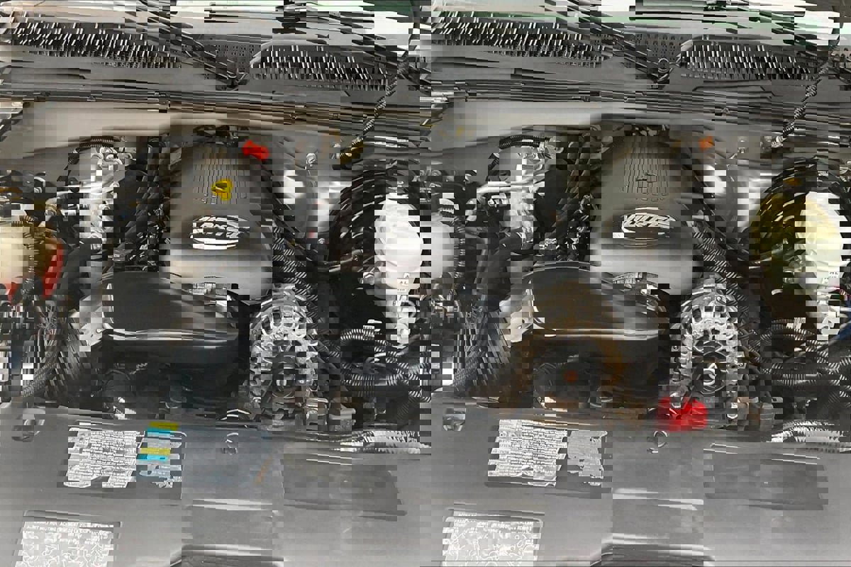 Used 2005 GMC Sierra 1500 SLT w/ Light Duty Power Package image 28