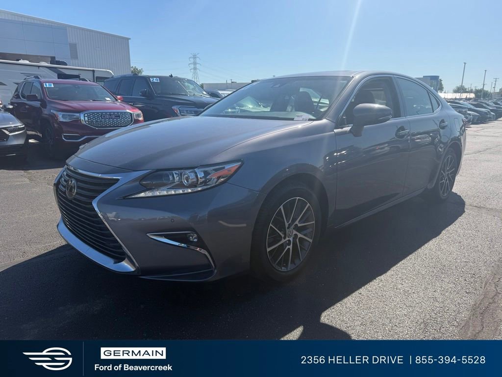 Used 2016 Lexus ES 350 w/ Luxury Package w/Wood Trim FWD image 5